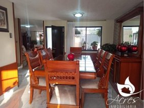 EN VENTA BONITA CASA EN CAYAMBE - URBANIZACIÓN VICTOR CARTAGENA 