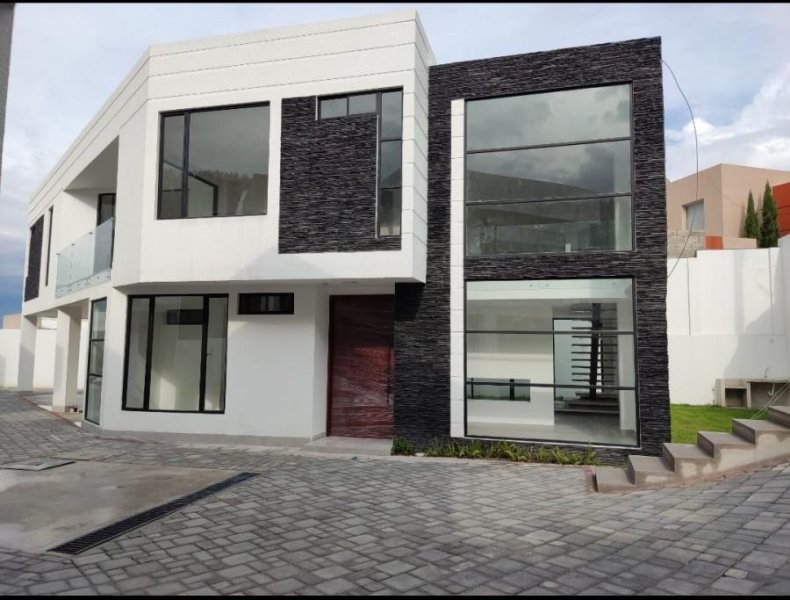 Casa en Venta en Cumbaya Cumbaya, Pichincha