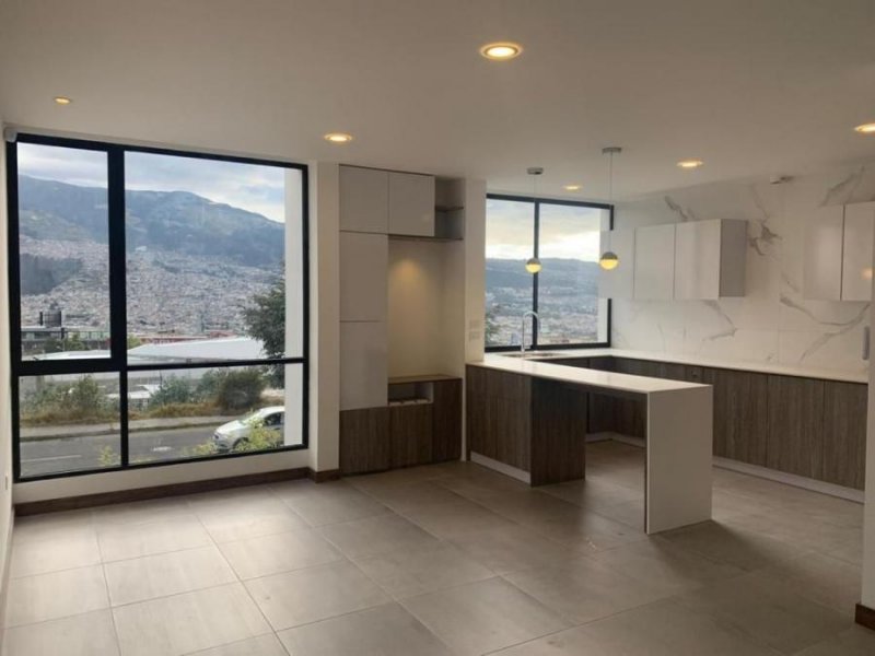 Foto Casa en Venta en Santa Lucía, Quito, Pichincha - U$D 199.844 - CAV30327 - BienesOnLine
