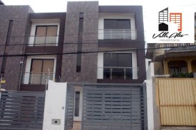 CASAS AMPLIAS POR ESTRENAR EN LAS PENCAS. 