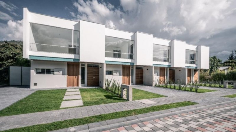 Casa en Venta en Pomasqui Quito, Pichincha
