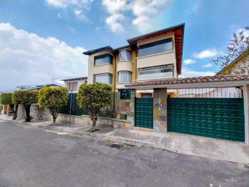 Departamento en Venta en San Isidro del Inca Quito, Pichincha