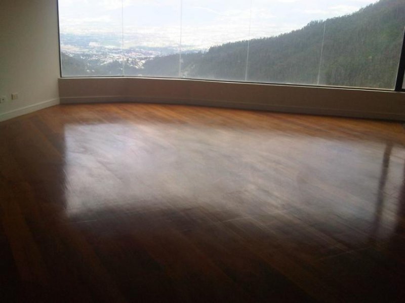 Foto Departamento en Arriendo en GONZÁLEZ SUÁREZ, Quito, Pichincha - U$D 1.000 - DEA6233 - BienesOnLine