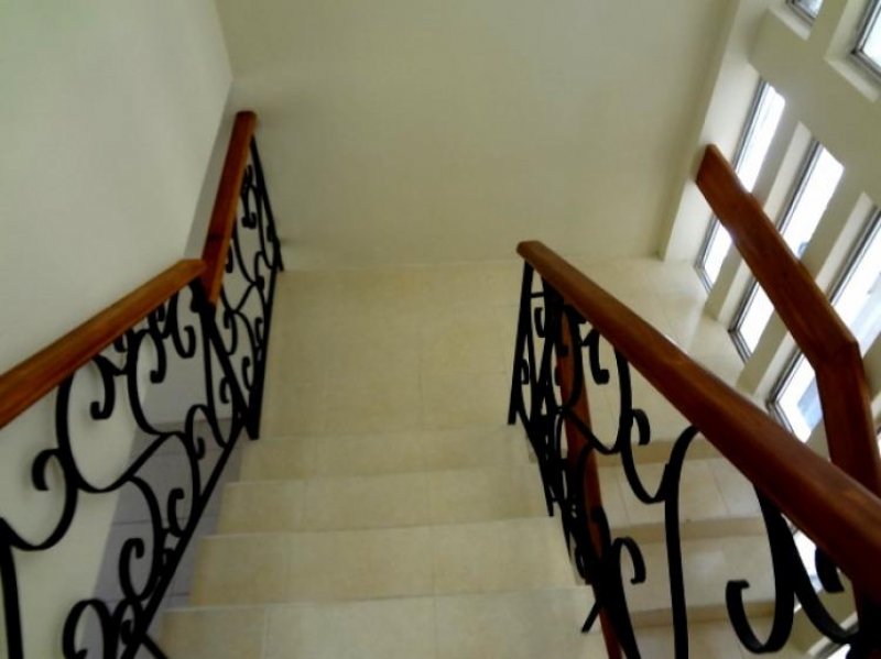 Foto Oficina en Arriendo en Quito, Pichincha - U$D 9.000 - OFA11805 - BienesOnLine