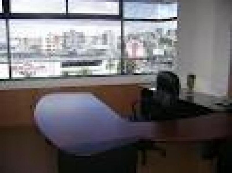Foto Oficina en Arriendo en Sector norte, Guayaquil, Guayas - U$D 199 - OFA8968 - BienesOnLine