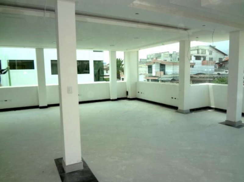 Foto Oficina en Arriendo en BATAN, Quito, Pichincha - U$D 7.500 - OFA12469 - BienesOnLine
