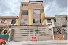 P2476 | CASA RENTERA DE CUATRO DEPARTAMENTOS EN VENTA A ESTRENAR SECTOR “MEDIO EJIDO” $360.000