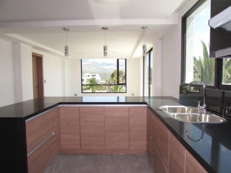 Foto Departamento en Venta en El Condado, Quito, Pichincha - U$D 100.266 - DEV30352 - BienesOnLine