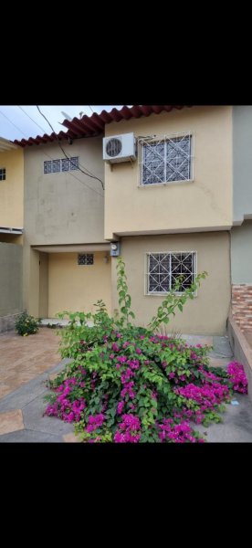 Casa en Venta en Tarqui Guayaquil, Guayas