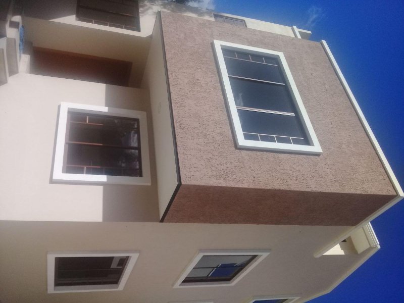 Casa en Venta en Río amarillo / Av. Del tejar Río amarillo / balzay, Azuay